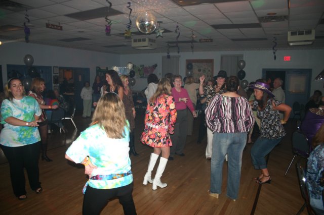 sdance024.jpg