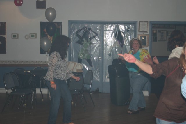sdance058.jpg