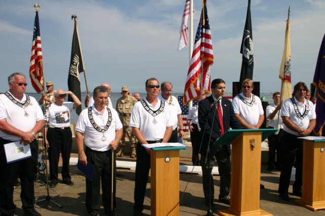 memorial036.jpg