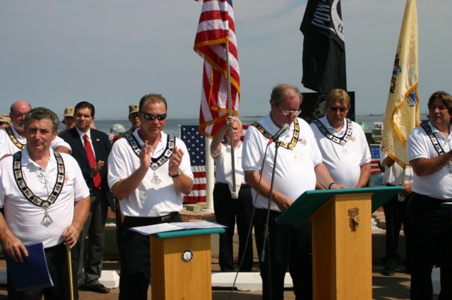 memorial038.jpg