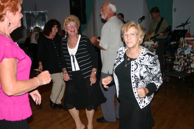 elkwomanyear2008110.jpg