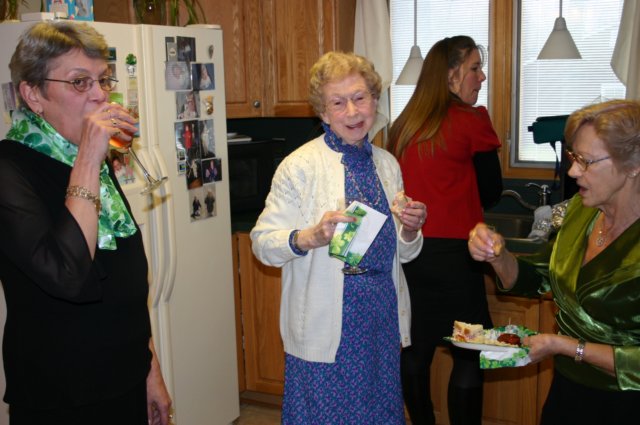 ladiesinstallation005.jpg