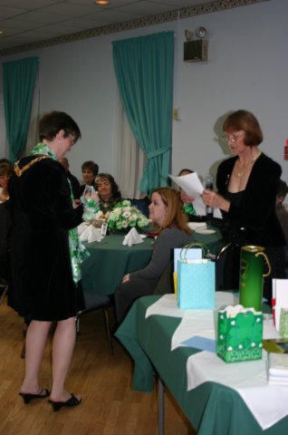 ladiesinstallation057.jpg