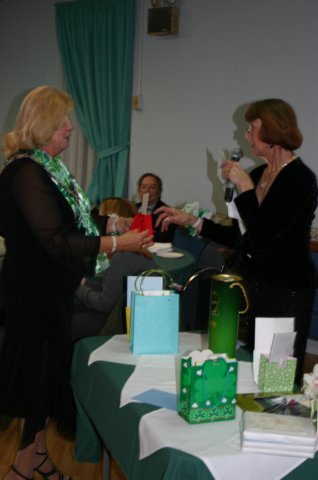ladiesinstallation059.jpg