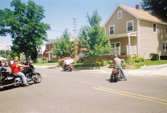 mccrun08214.jpg