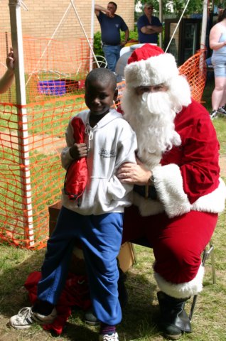 sccchristmasinjune038.jpg