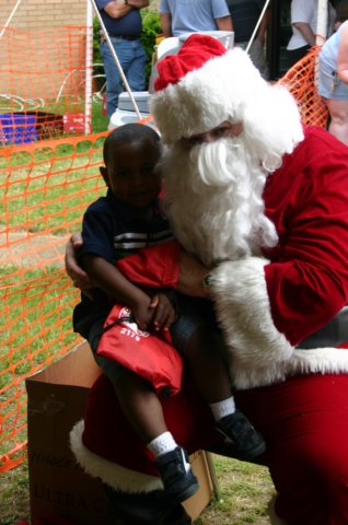 sccchristmasinjune040.jpg