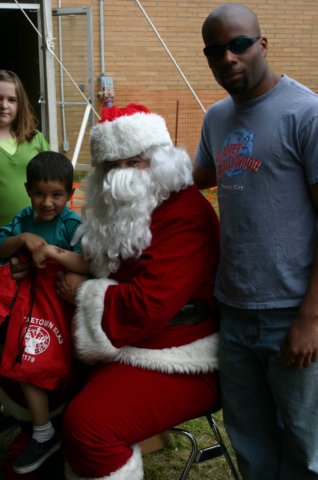 sccchristmasinjune056.jpg
