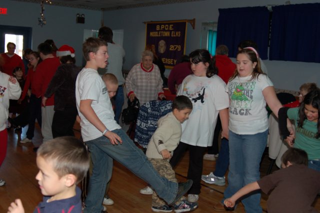 elksxmas08072.jpg