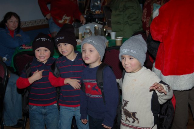 elksxmas08172.jpg