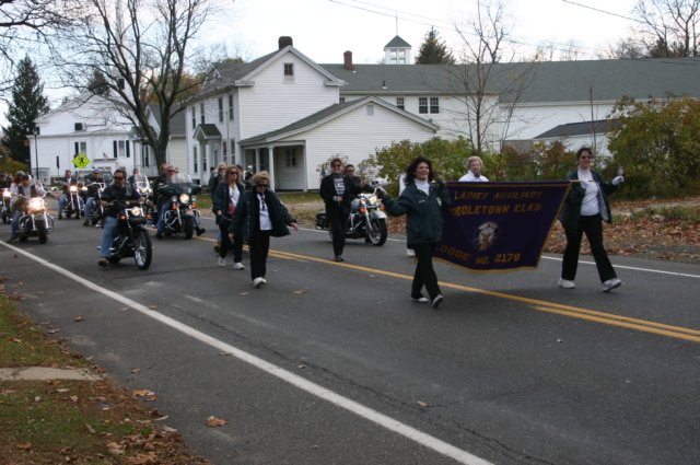 veteransdayparade22.jpg