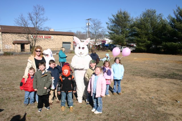 yaceasterparty009.jpg