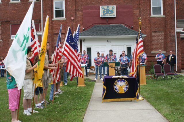 elksflagday42.jpg