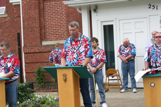 elksflagday60.jpg