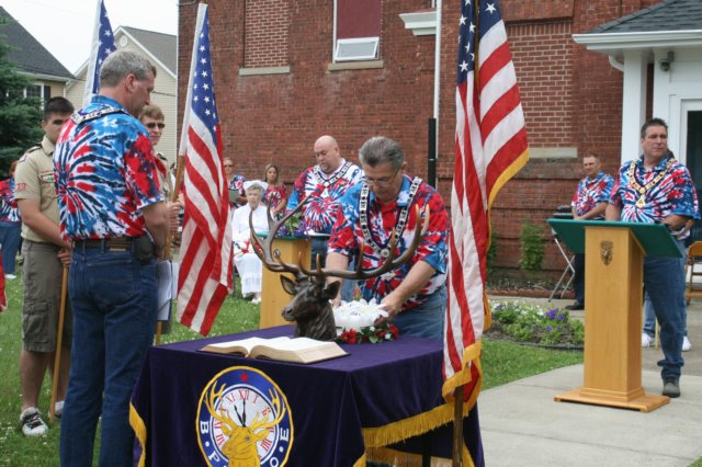 elksflagday63.jpg