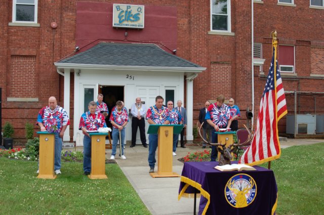 elksflagday200912.jpg