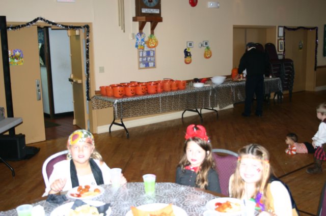 yachalloween04.jpg