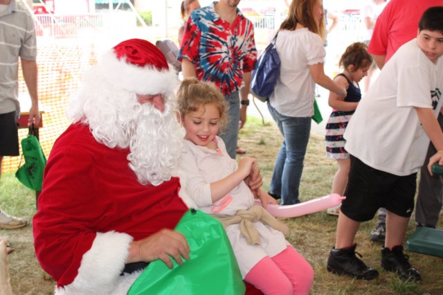 xmasinjune189.jpg