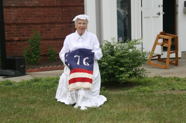 flagday2044.jpg