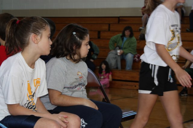 hoopshoot35.jpg