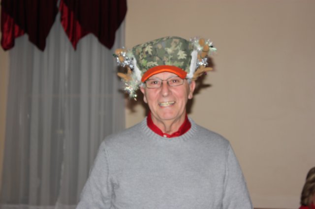 ladiesauxxmas028.jpg