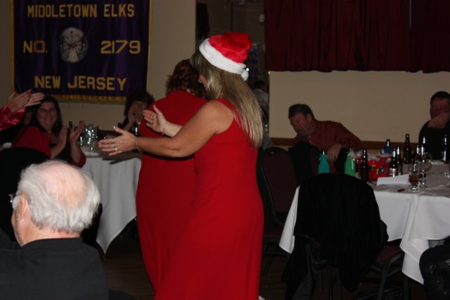 ladiesauxxmas047.jpg