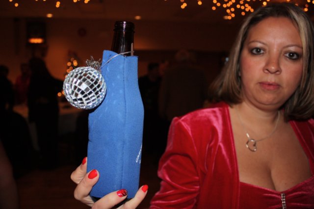ladiesauxxmas120.jpg