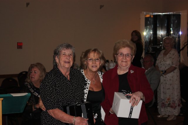ladiesinstallation081.jpg