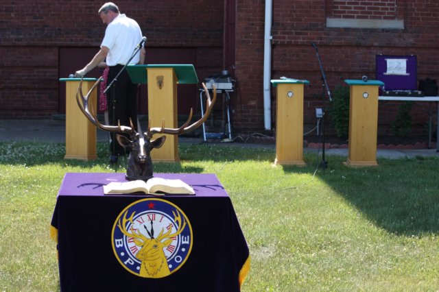 memorialdayservice52.jpg