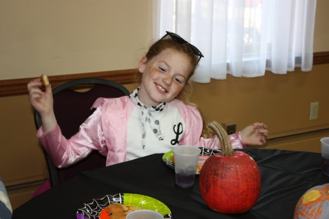 yachalloweenparty01.jpg
