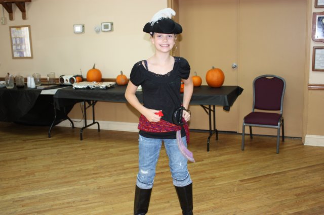 yachalloweenparty03.jpg