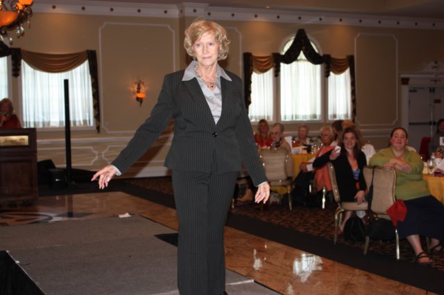 fashionshow44.jpg