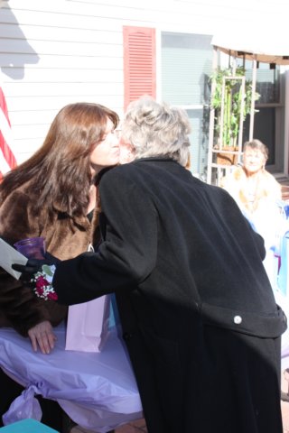 ladiesinstall1082.jpg