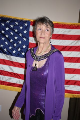 ladiesinstall1107.jpg