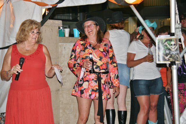 convention32011076.jpg