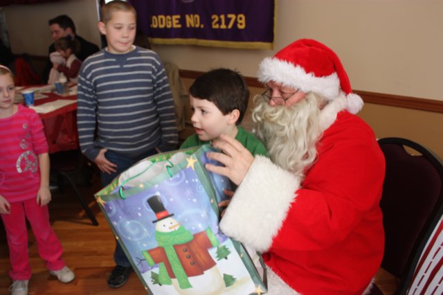 yacchristmas56.jpg
