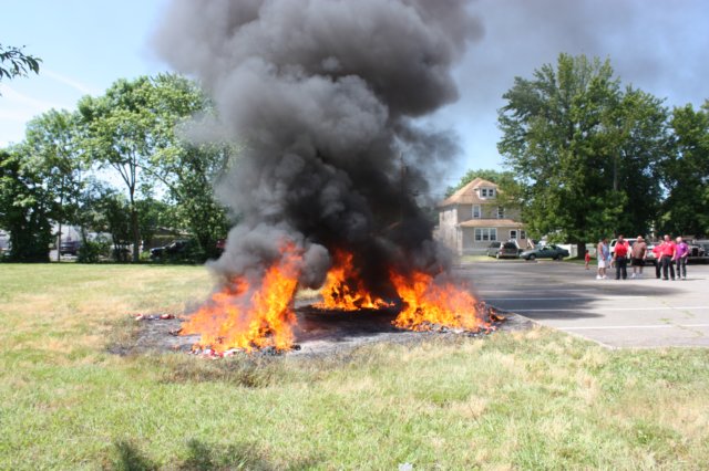 flagburning38.jpg