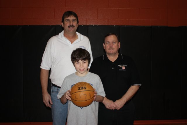 hoopshoot44.jpg