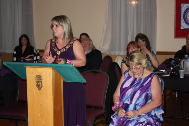 ladiesinstallaiton075.jpg