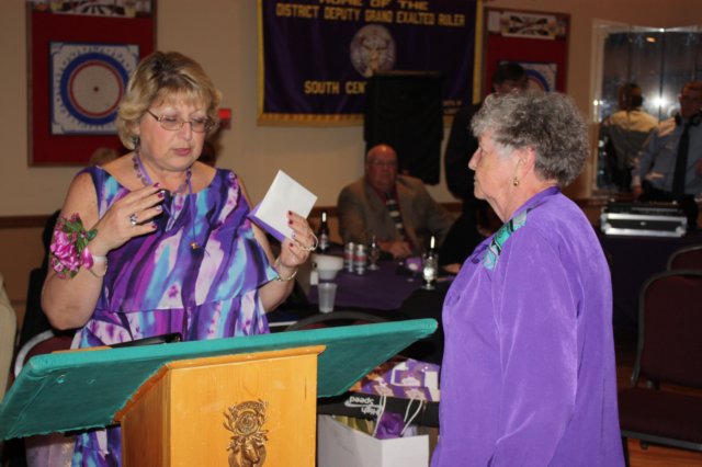 ladiesinstallaiton082.jpg