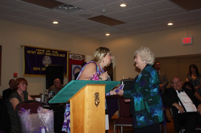 ladiesinstallaiton089.jpg