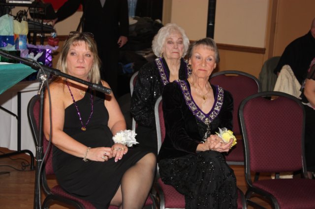 ladiesinstallation069.jpg