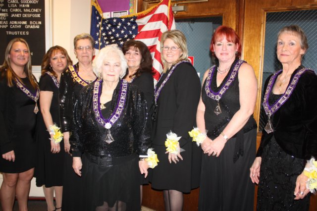 ladiesinstallation118.jpg