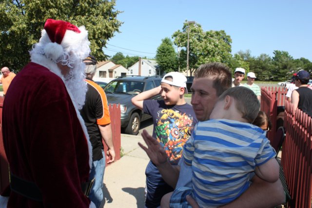 xmasjune79.jpg