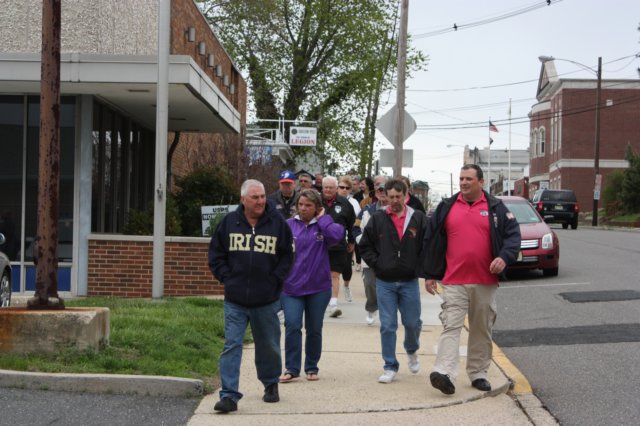 drugwalk12.jpg