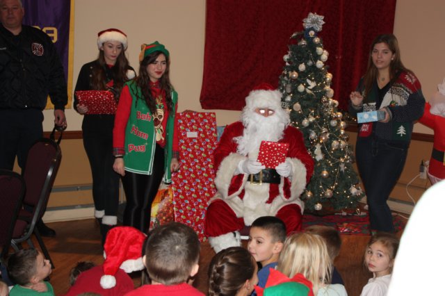 yacxmas46.jpg