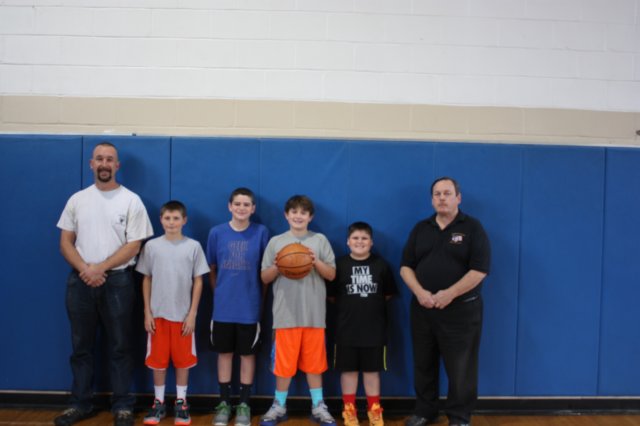 hoopshoot52.jpg