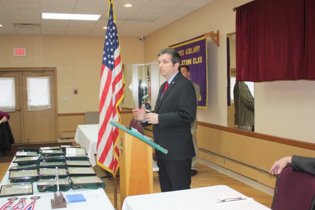 yacbreakfast02.jpg