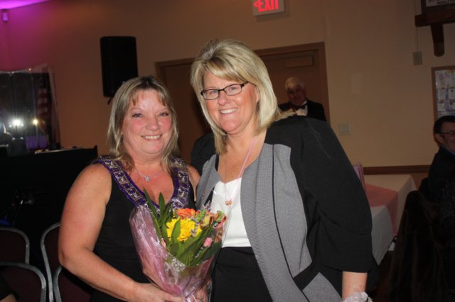 ladiesinstall093.jpg