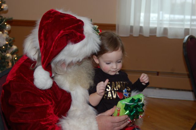 yacxmas135.jpg